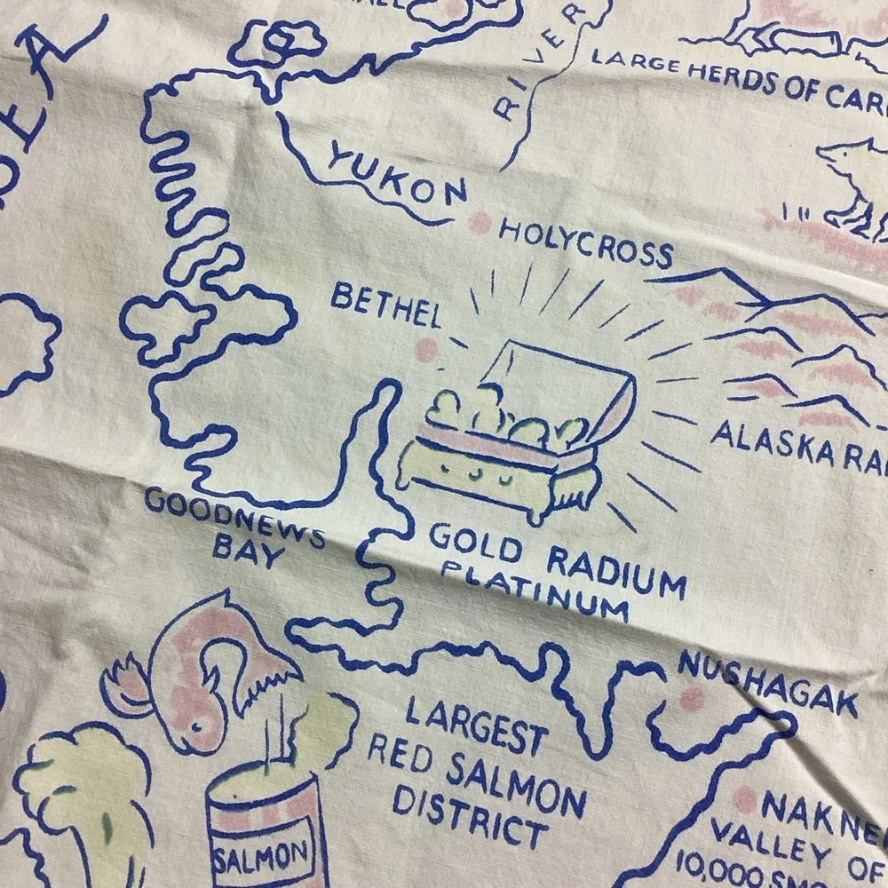 Vintage Alaska state 1950s MCM cotton tablecloth